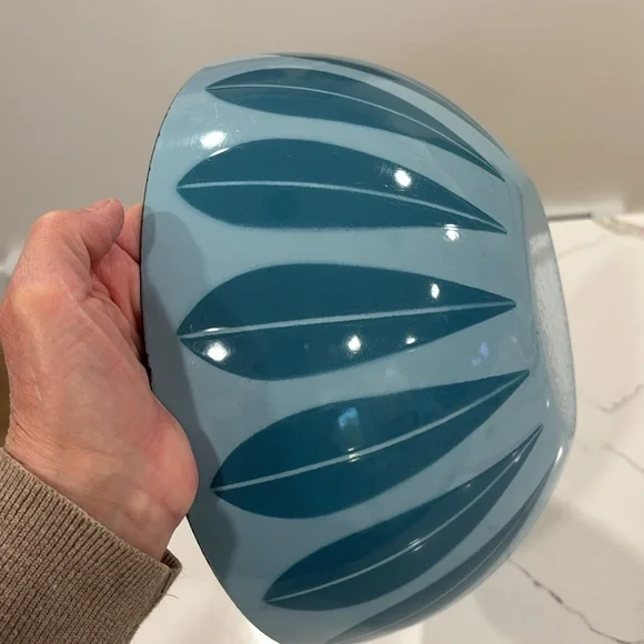 Cathrineholm Turquoise Blue On Blue Enamelware Lotus Bowl 11” Diameter MCM - Picture 4 of 17